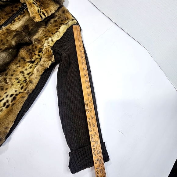 Essentials by Milano Brown Leopard Print Teddy Jacket - Picture 10 of 12